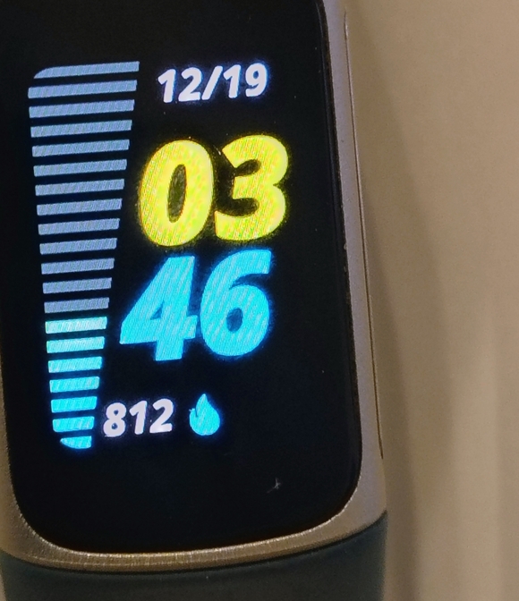 Fitbit Charge 5 Fitness Tracker - Black - Picture 2 of 3